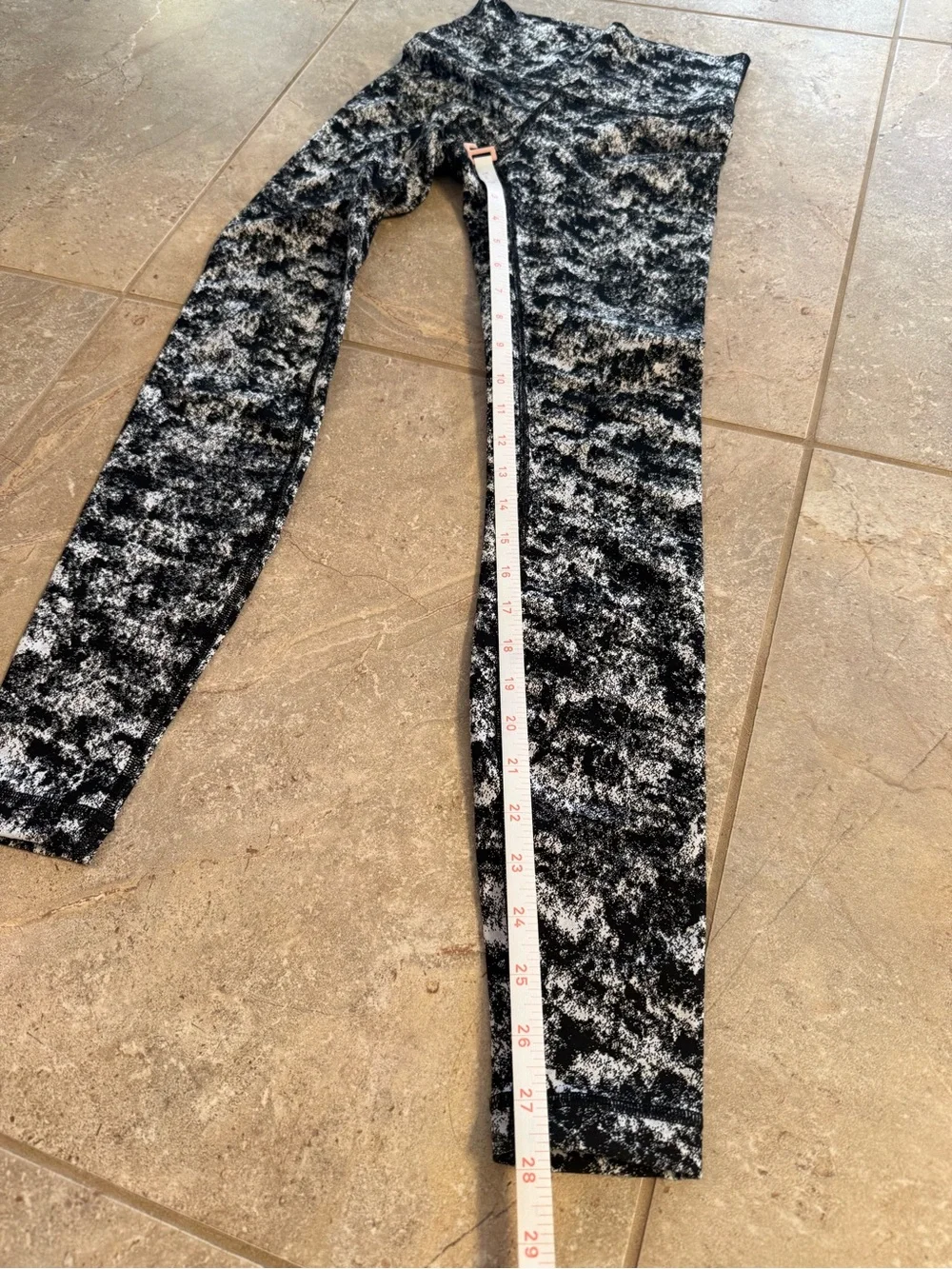 Lululemon Wunder Under High-Rise Tight 28